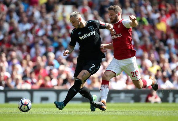 并根据这些 并根据这些