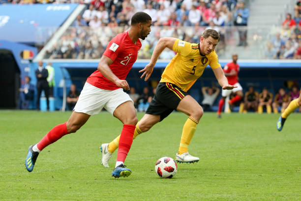 多条战线上 多条战线上