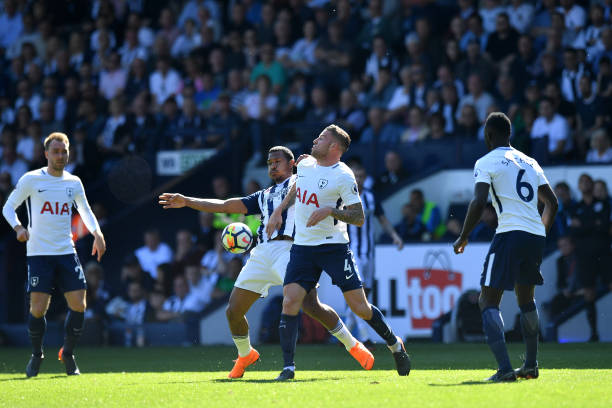 更反映出他 更反映出他