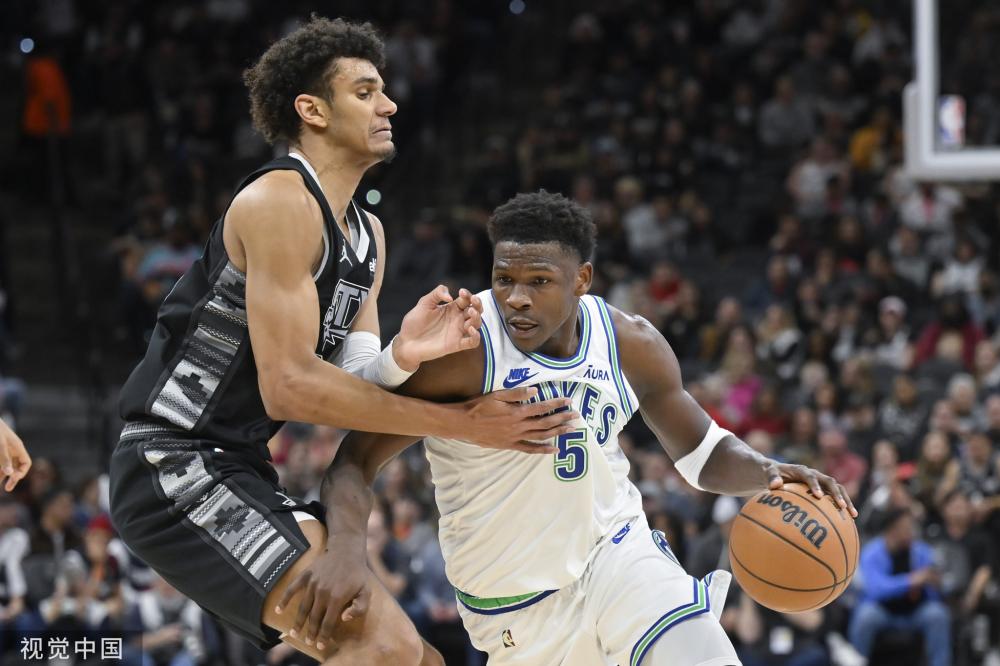 这也符合他 这也符合他